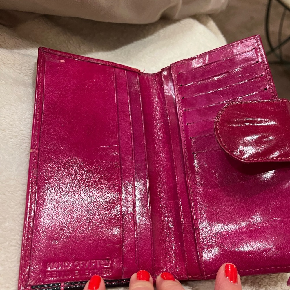 Hand crafted Colombian leather wallet